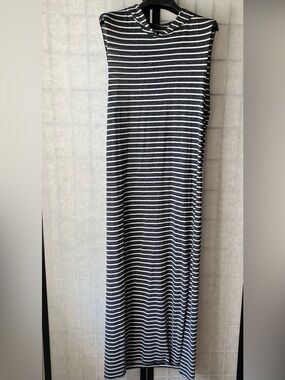 Forever 21 Grey White Horizontal Stripe Maxi Dress Sleeveless Hooded Size S